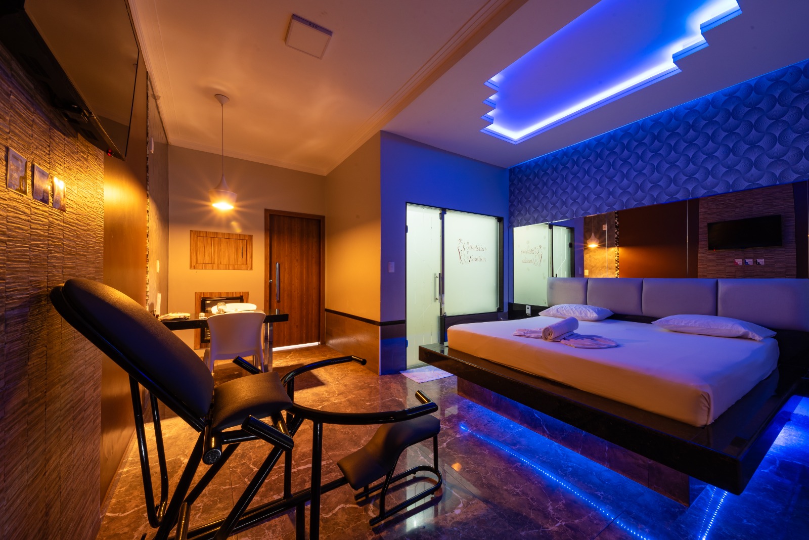 Delirius - Delirius Motel Emotion (5)